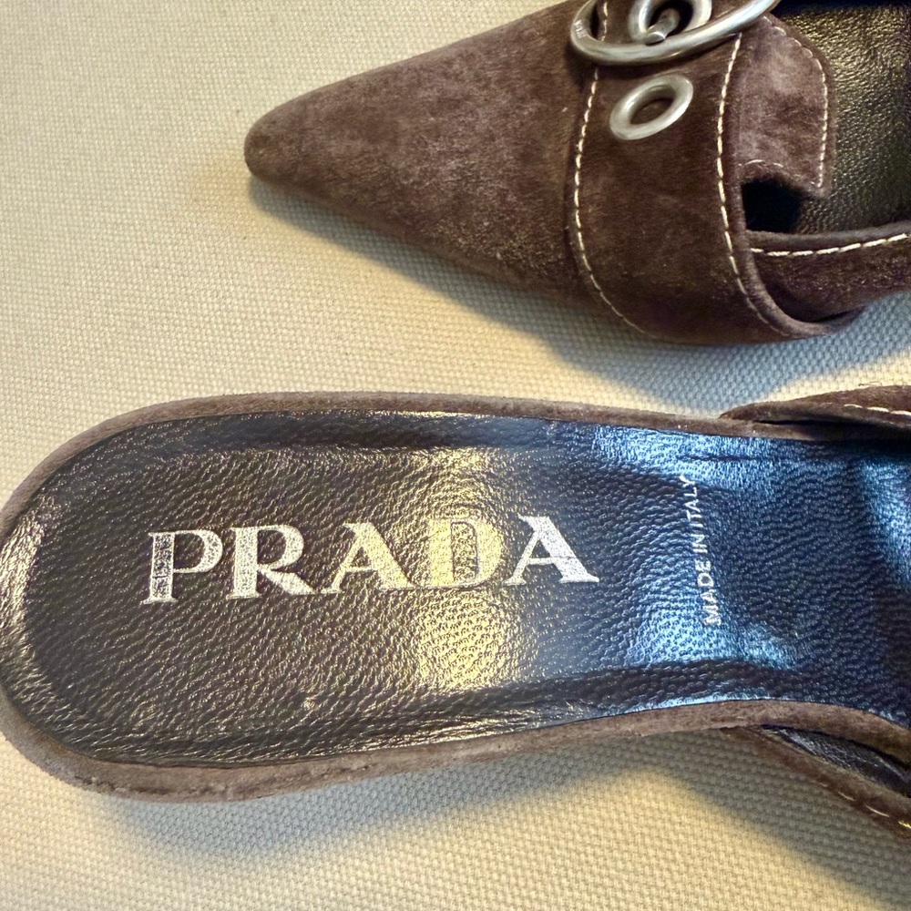 Prada suede pointed kitten heel mules in brown with silver accents - Picture 6 of 7